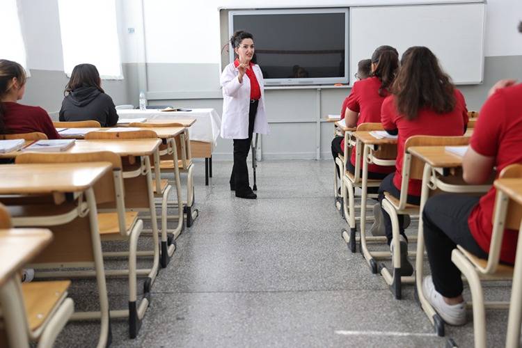 Kısa, uzun, duygusal, 2-3-4 kıta 24 Kasım Öğretmenler Günü şiirleri 7